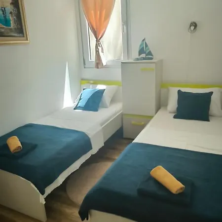 Mobile Ivan Holiday home