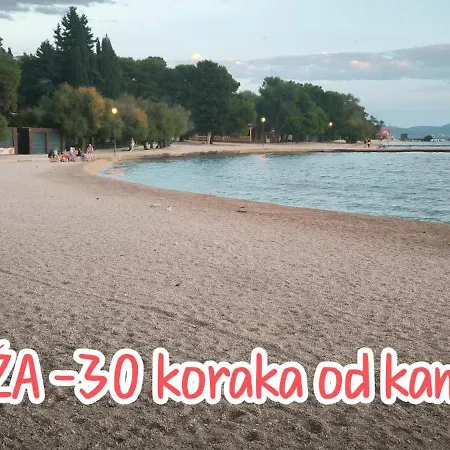 Mobile Ivan Dom wakacyjny Vodice